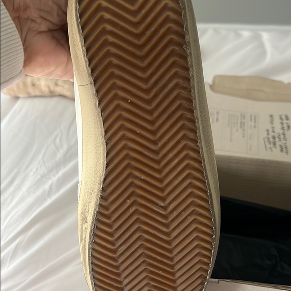 Golden Goose White and Gray Star Sneakers - Picture 4 of 6